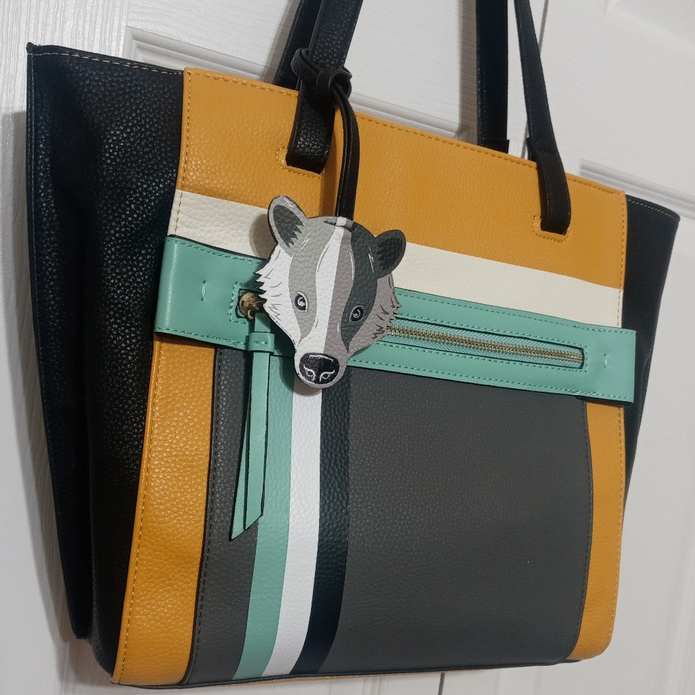 Danielle Nicole Hufflepuff Harry Potter Tote Bag Handbag rare